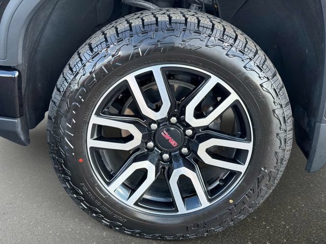 Used 2024 GMC Sierra 1500 AT4 w/ Technology Package AWD/4WD image 10
