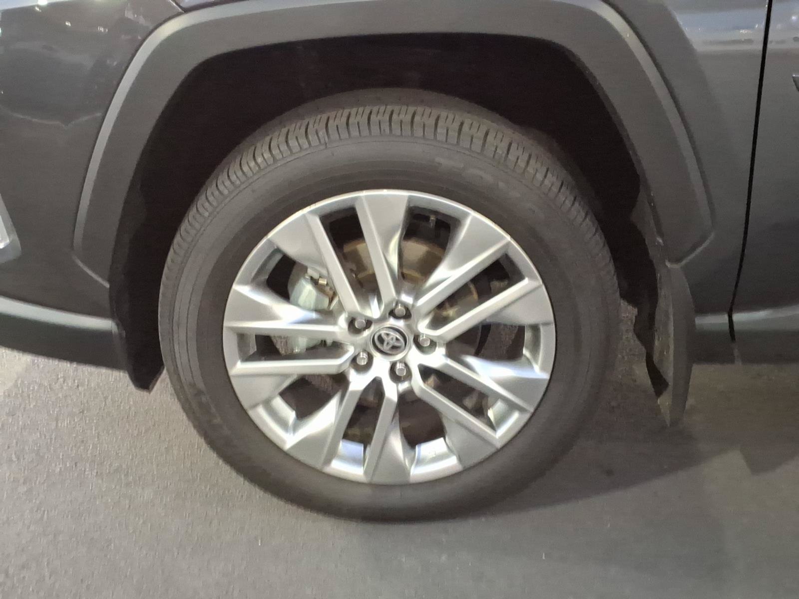 Certified 2023 Toyota RAV4 Limited FWD image 9