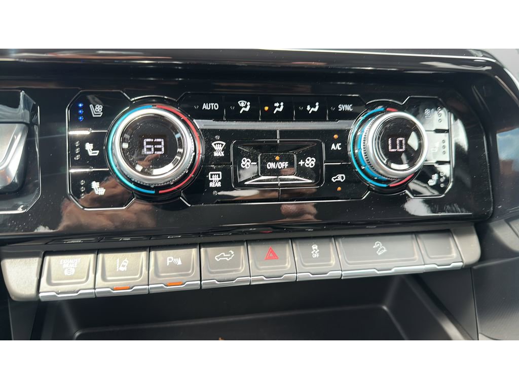 New 2026 GMC Sierra 3500 AT4 w/ AT4 Premium Plus Package AWD/4WD image 28