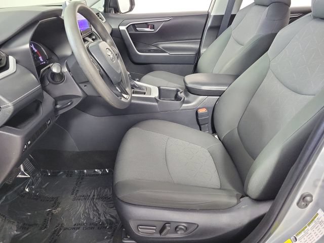 Used 2025 Toyota RAV4 XLE w/ Convenience Package FWD image 19