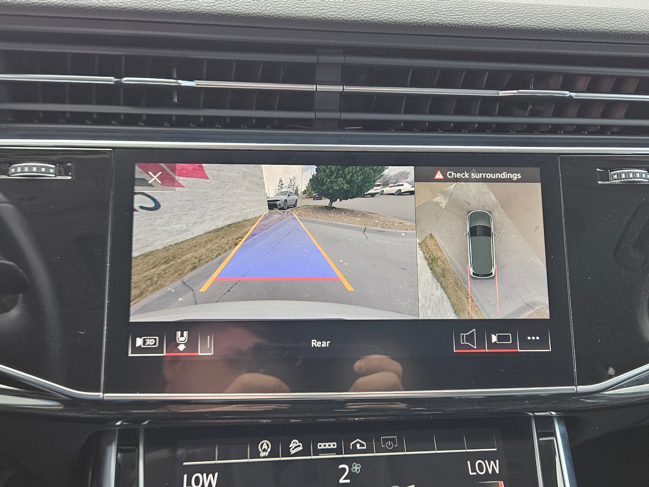 Used 2022 Audi Q7 Premium Plus image 33