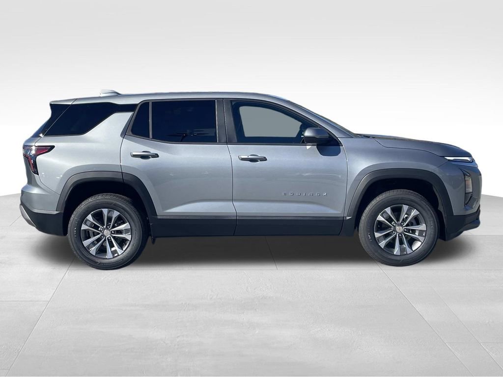 New 2026 Chevrolet Equinox LT w/ Convenience Package II FWD image 2