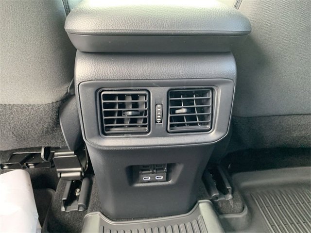 Used 2025 Toyota RAV4 XLE image 33
