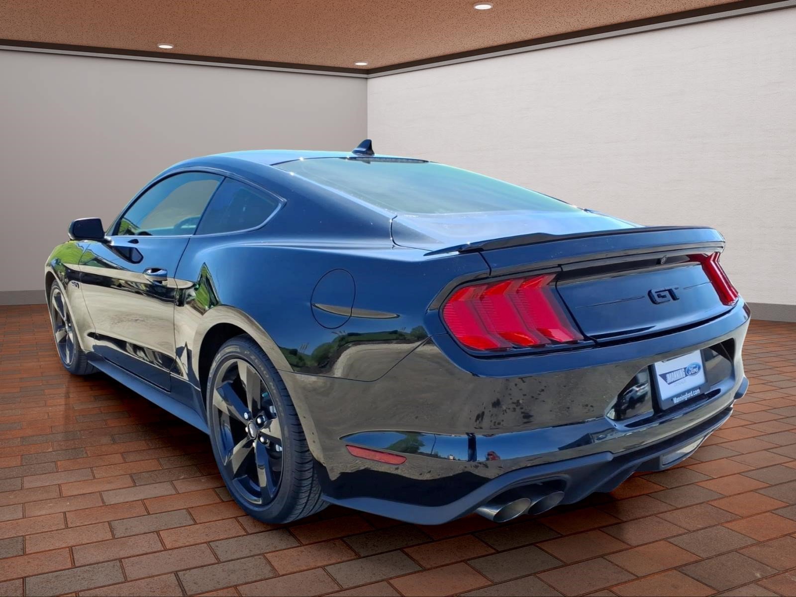 Used 2022 Ford Mustang GT Premium w/ Black Accent Package RWD image 6