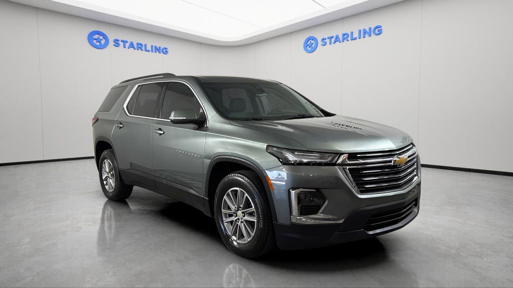 Used 2023 Chevrolet Traverse LT image 16