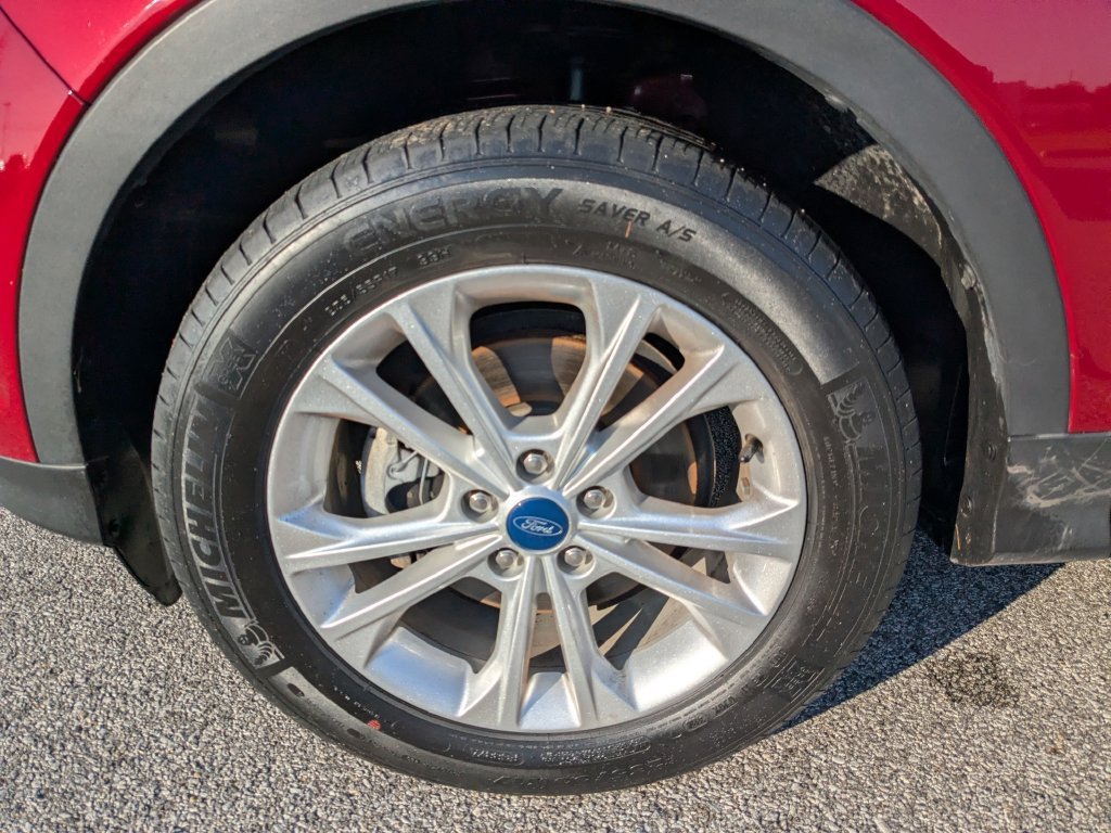 Used 2019 Ford Escape SE FWD image 14