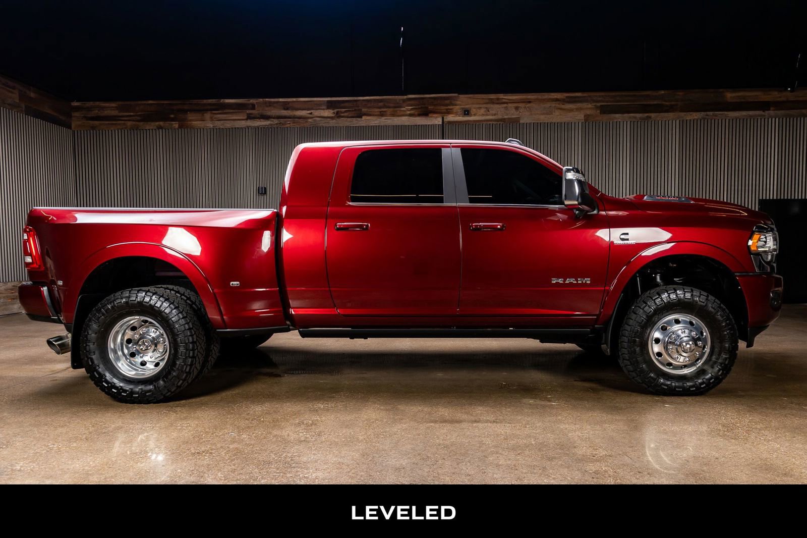 Used 2023 RAM 3500 Limited image 10