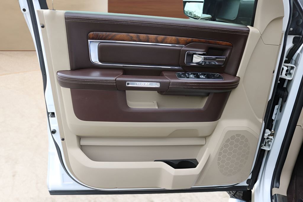 Used 2017 RAM 3500 Laramie Longhorn w/ Convenience Group AWD/4WD image 13