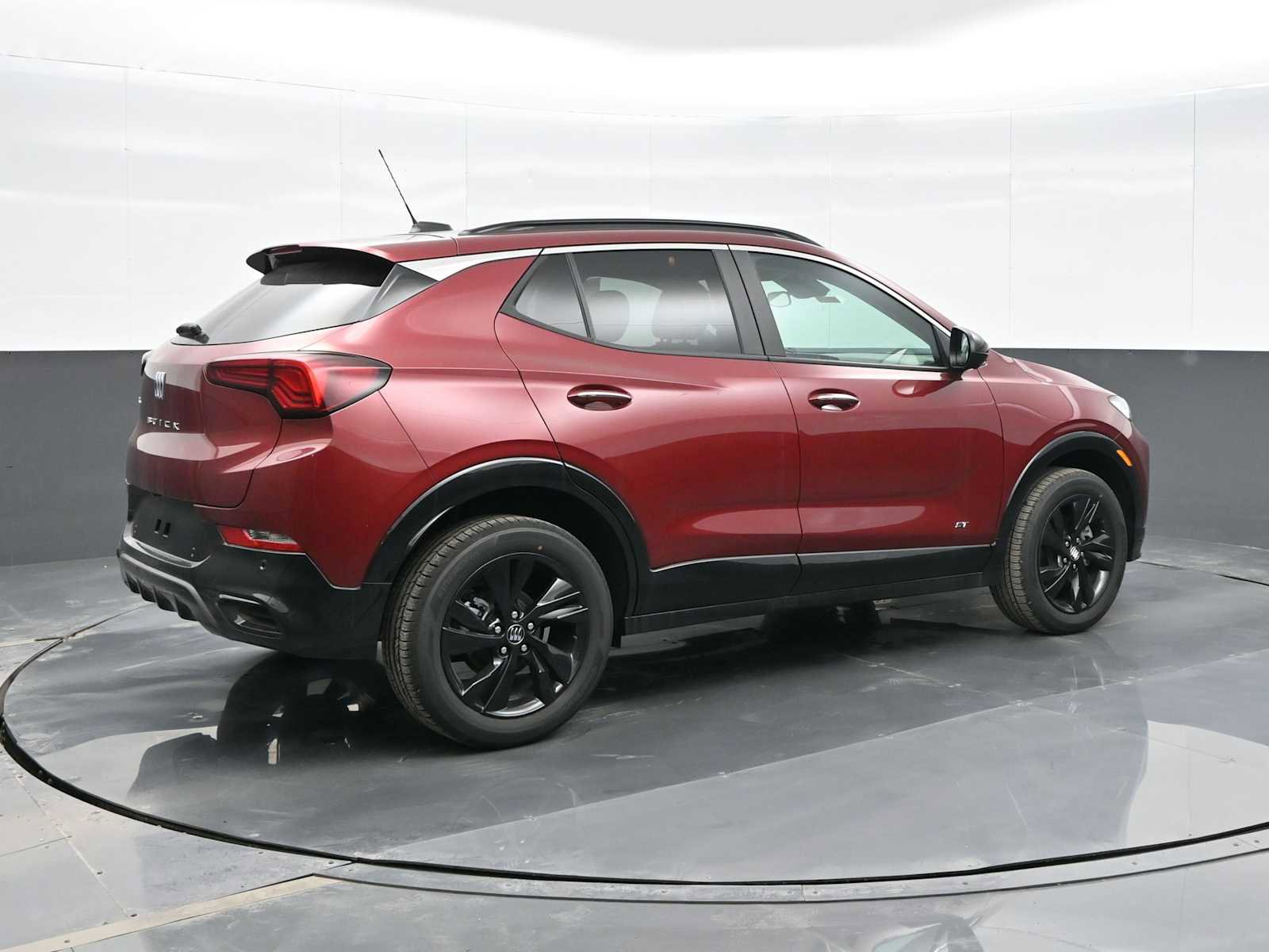 Used 2025 Buick Encore GX Sport Touring w/ Advanced Technology Package AWD/4WD image 8