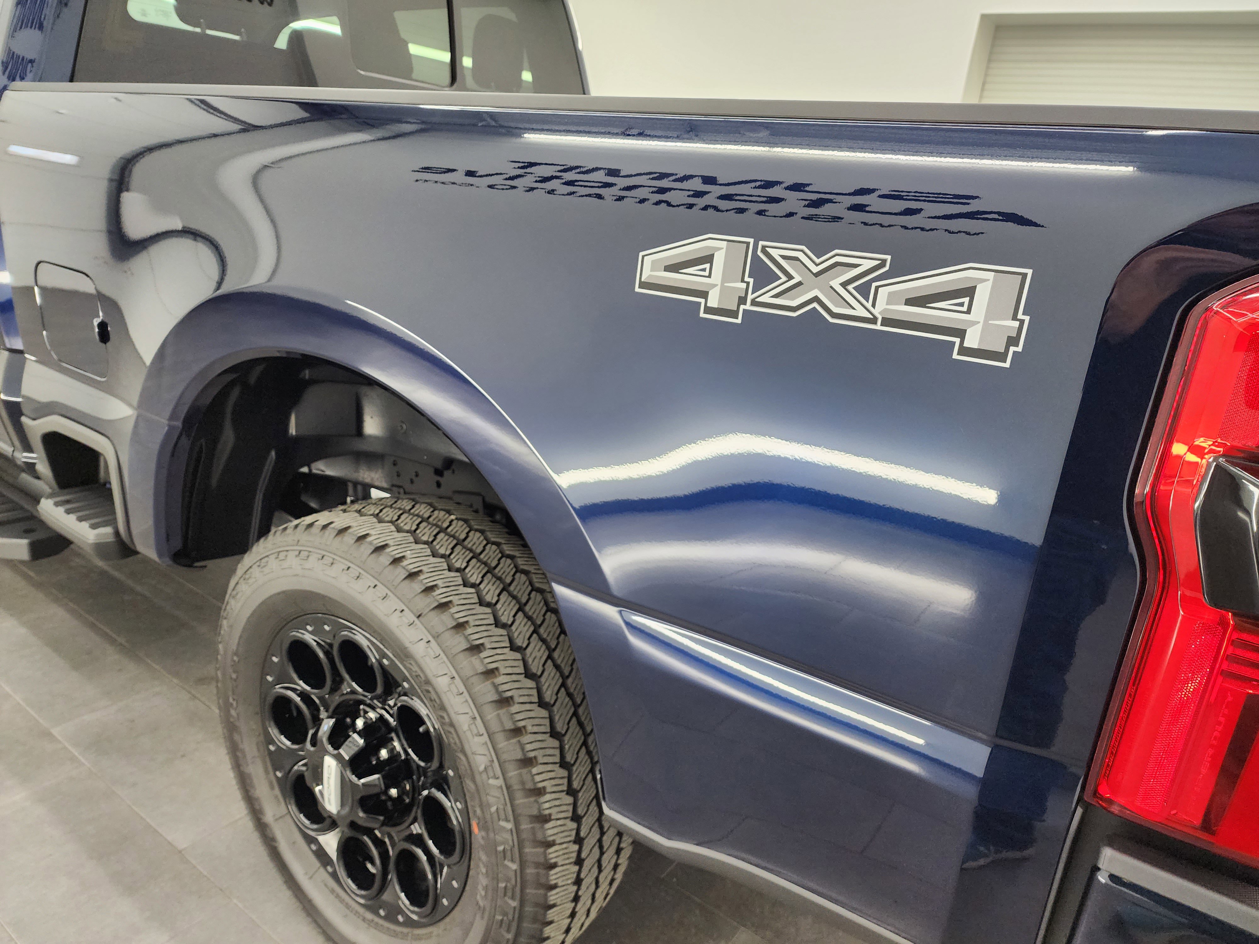 Used 2025 Ford F250 XLT w/ Black Appearance Package image 32