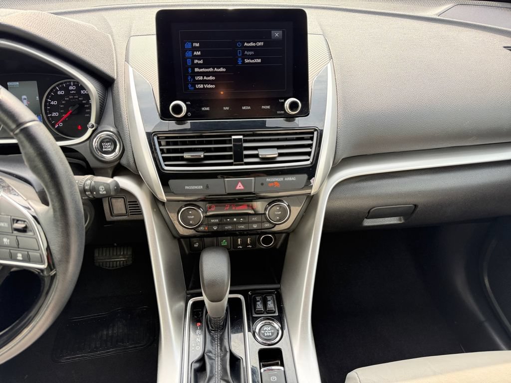 Used 2024 Mitsubishi Eclipse Cross SEL AWD/4WD image 11