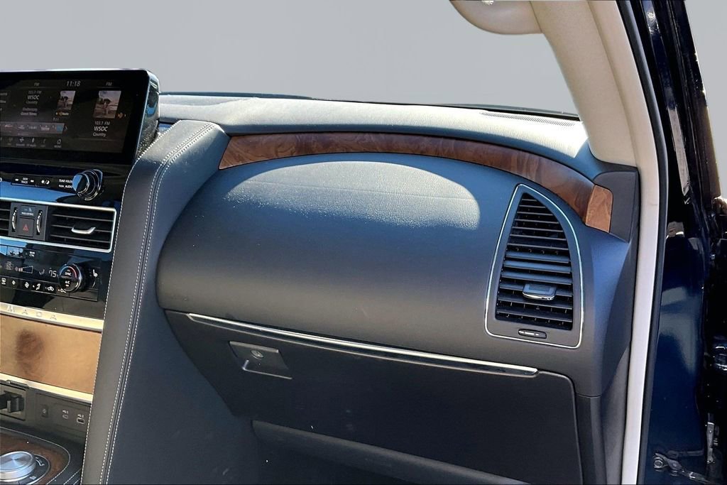 Used 2023 Nissan Armada SL w/ Captain's Chairs Package image 19