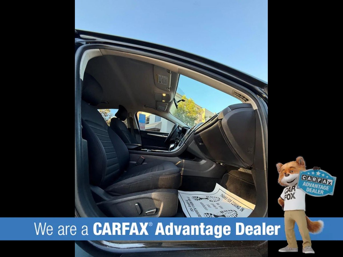Used 2015 Ford Fusion SE FWD image 48