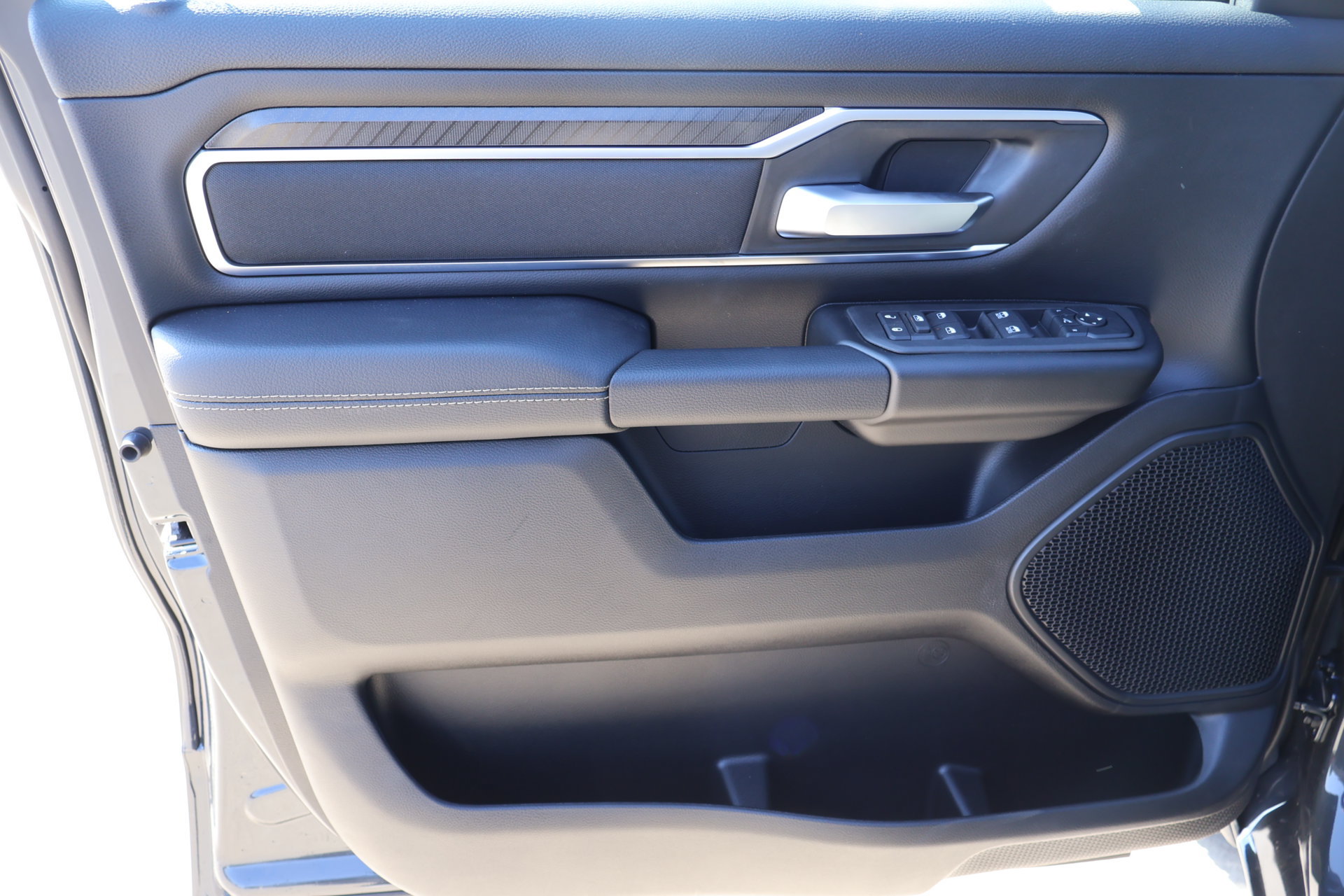 New 2026 RAM 1500 Big Horn AWD/4WD image 17