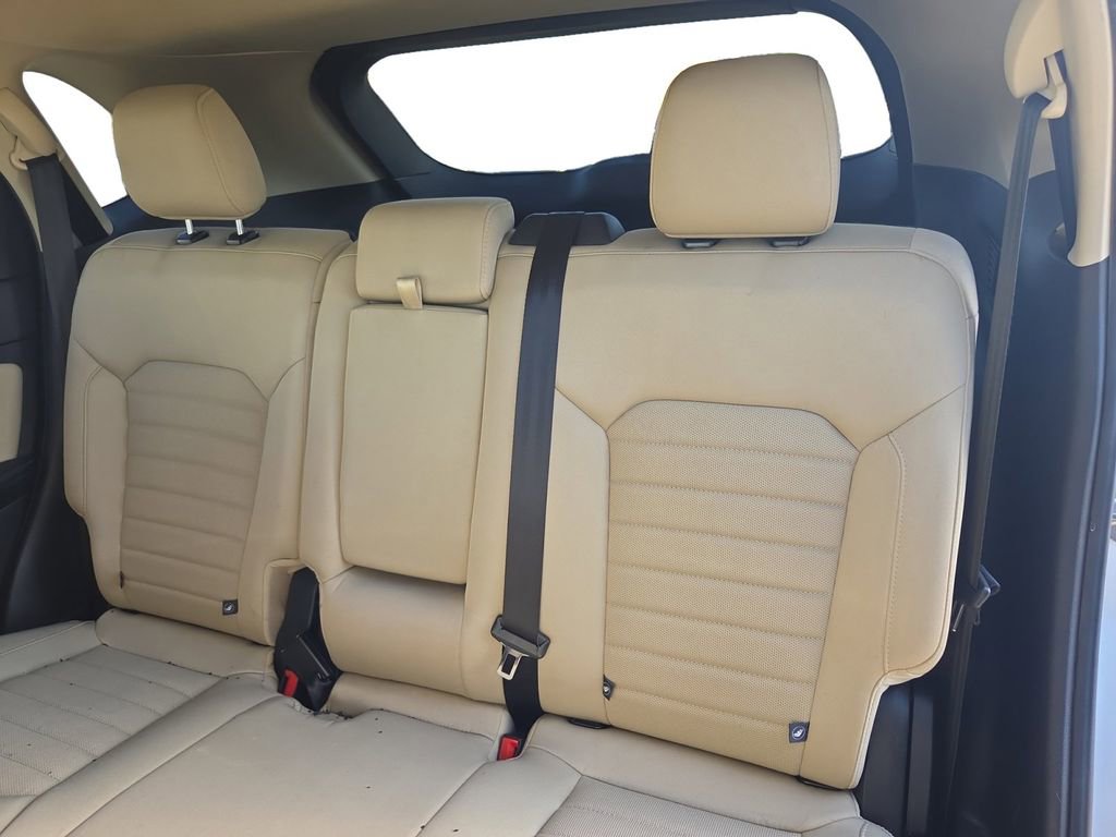 Used 2015 Ford Edge SE image 13