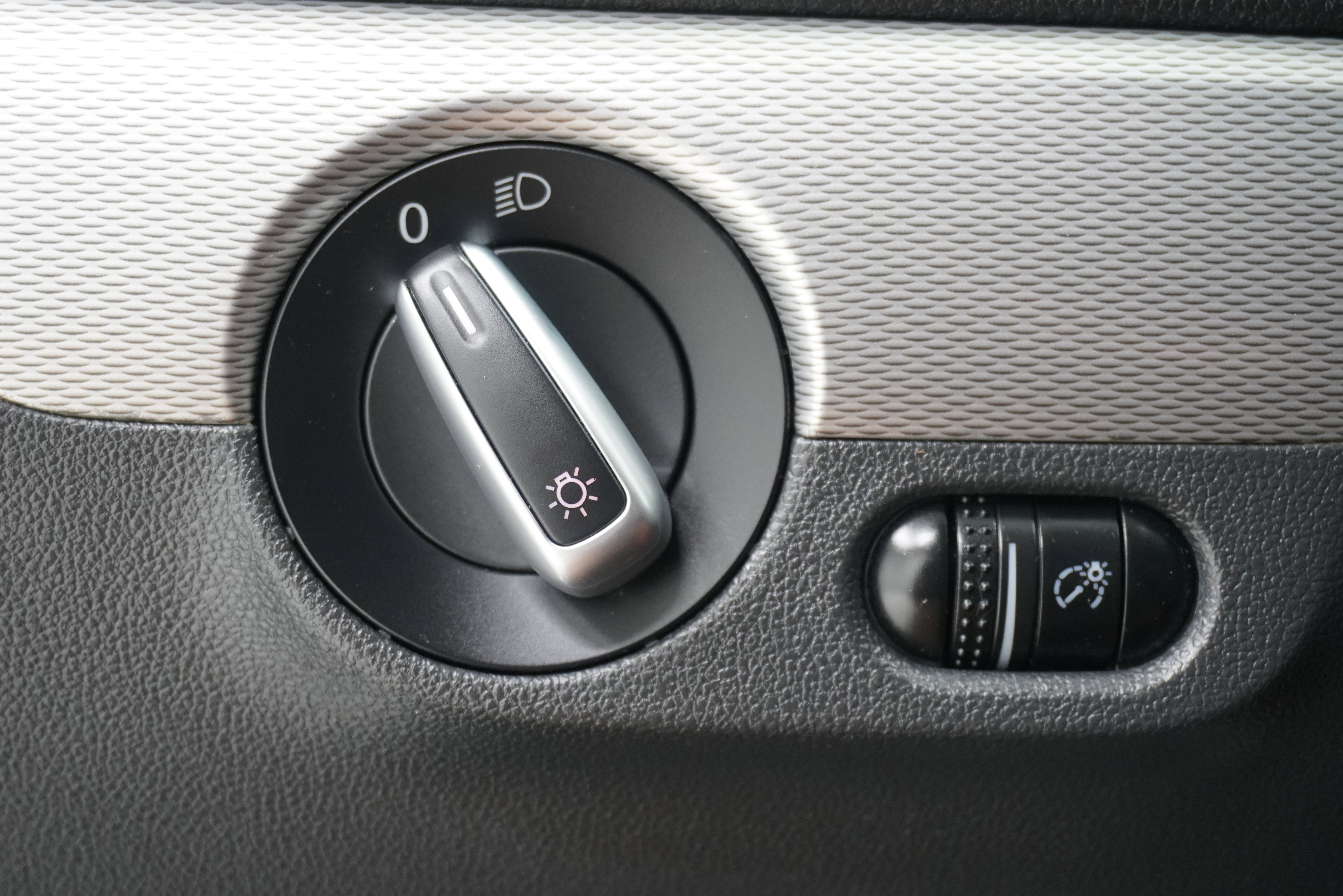 Used 2016 Volkswagen Jetta SE FWD image 21