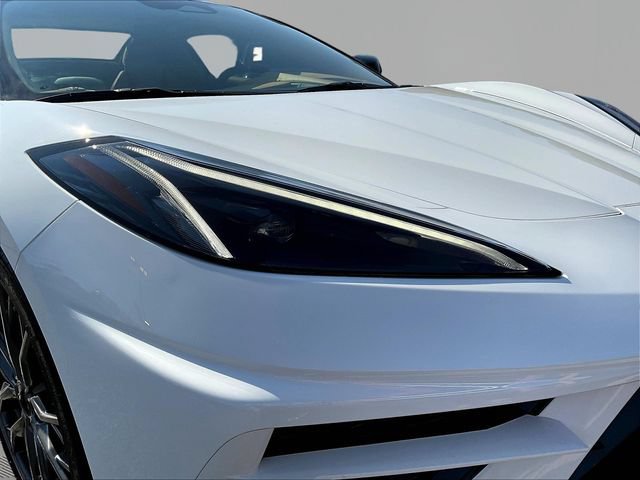 Used 2025 Chevrolet Corvette Stingray Premium Conv w/ Z51 Performance Package RWD image 27