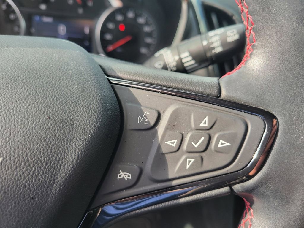 Used 2023 Chevrolet Equinox RS image 18