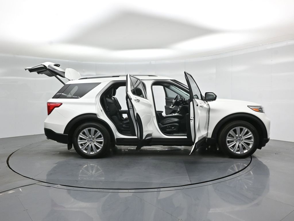 Certified 2020 Ford Explorer Limited w/ Hybrid Equipment Group 310A RWD image 4