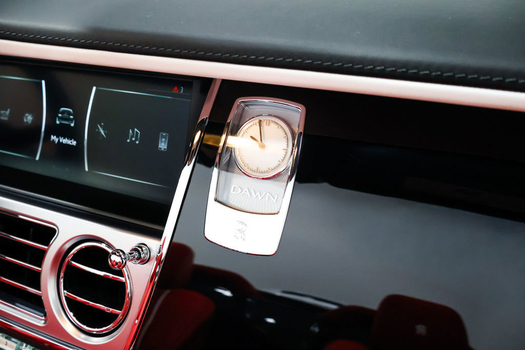 Used 2019 Rolls-Royce Dawn RWD image 49