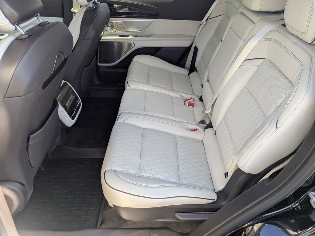 Used 2025 Lincoln Nautilus Black Label w/ Jet Appearance Package AWD/4WD image 20