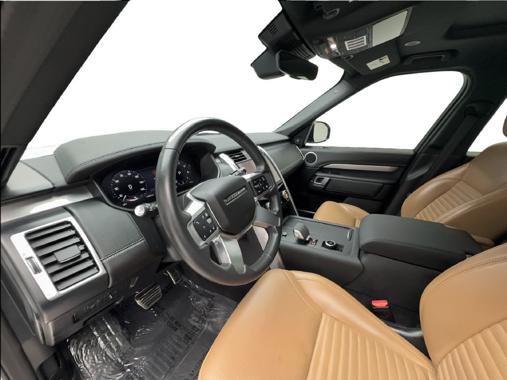 Used 2024 Land Rover Discovery Dynamic SE AWD/4WD image 22