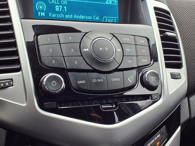 Used 2016 Chevrolet Cruze LT image 10