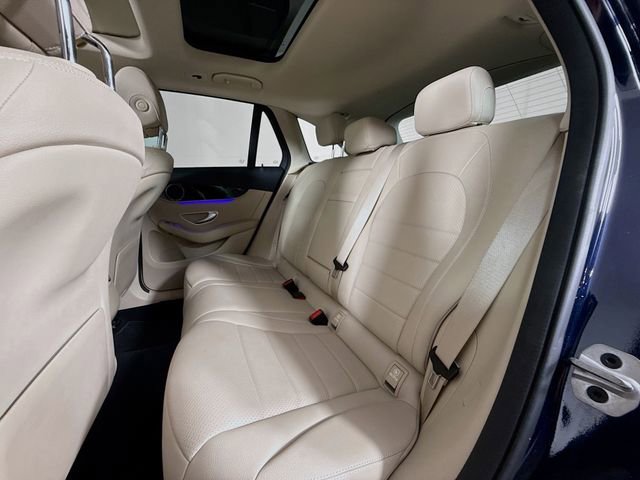 Used 2022 Mercedes-Benz GLC 300 image 24