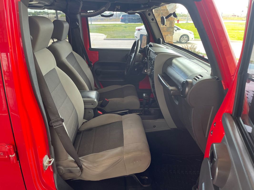 Used 2010 Jeep Wrangler Unlimited Sport image 18