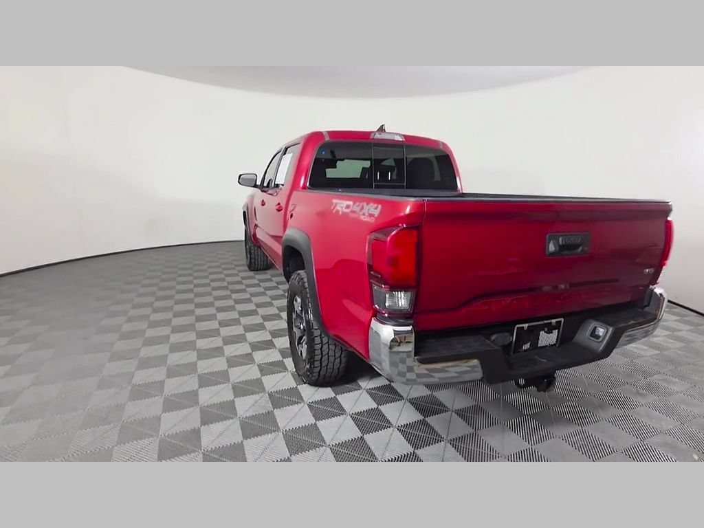 Used 2018 Toyota Tacoma TRD Off-Road AWD/4WD image 40