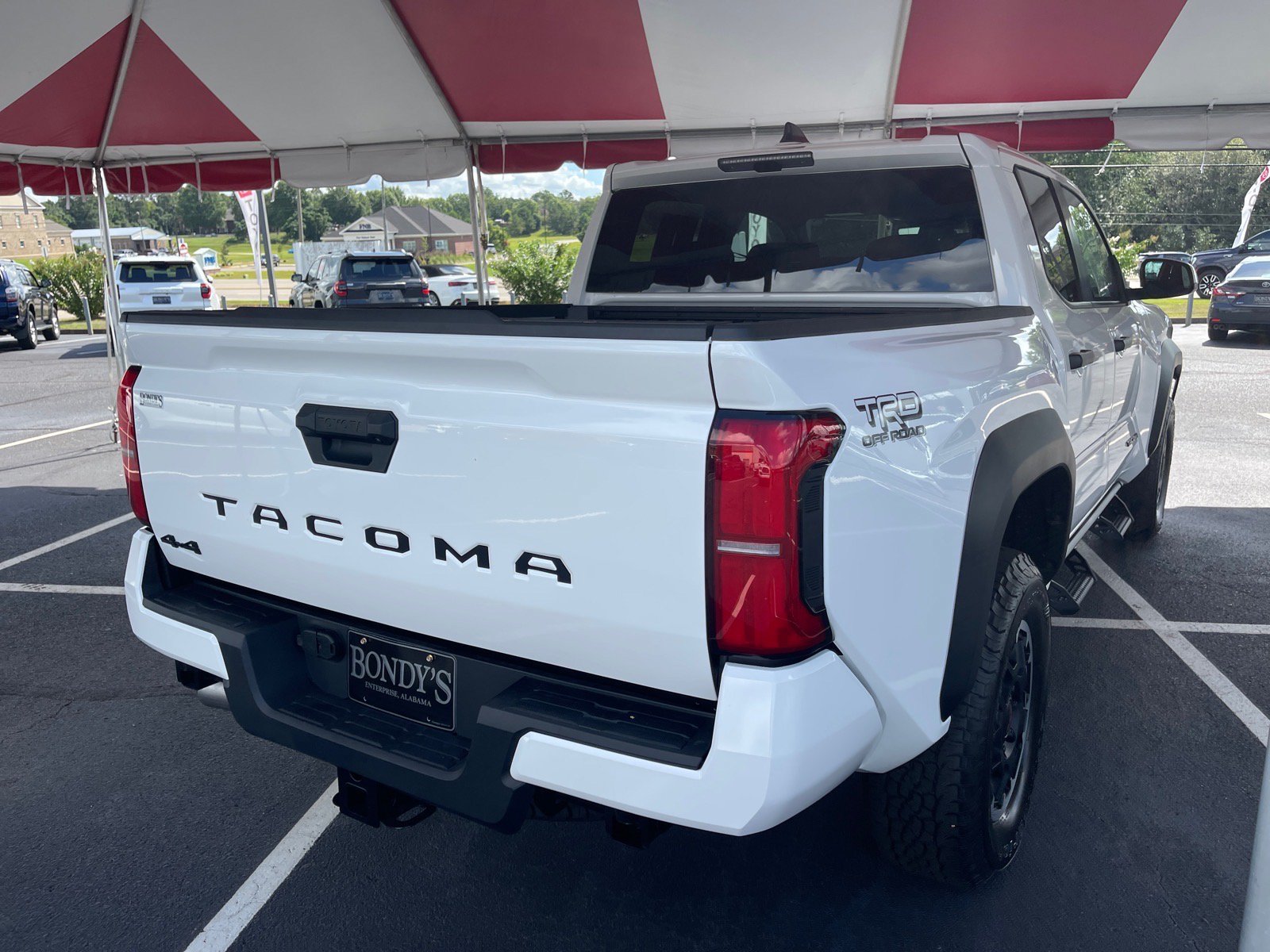 New 2026 Toyota Tacoma TRD Off-Road AWD/4WD image 16