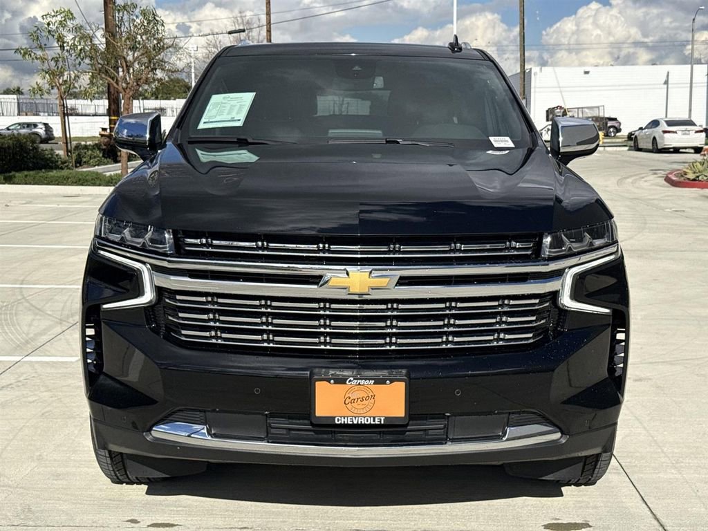 Used 2024 Chevrolet Suburban Premier image 8