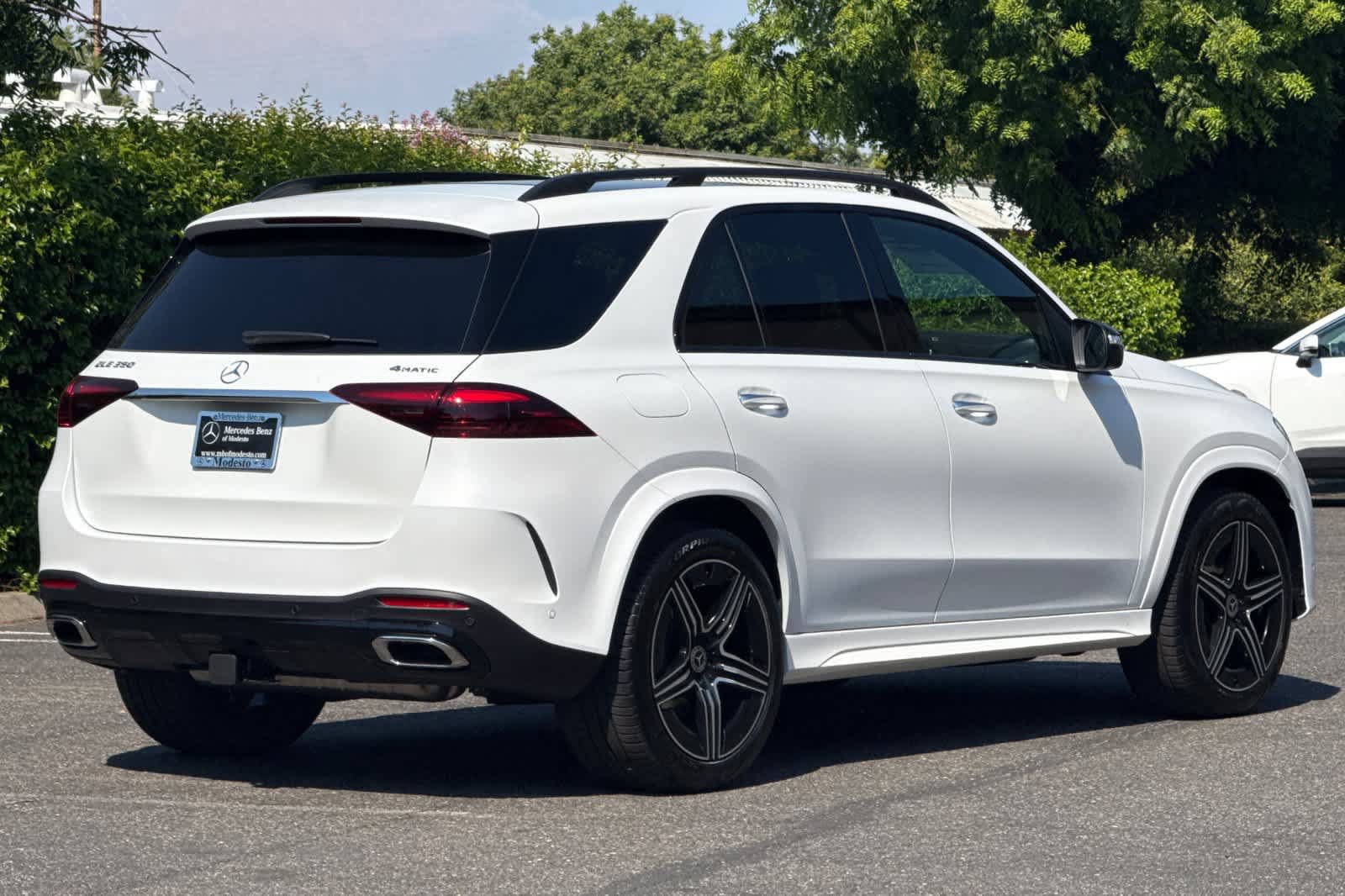 New 2026 Mercedes-Benz GLE 350 4MATIC image 3