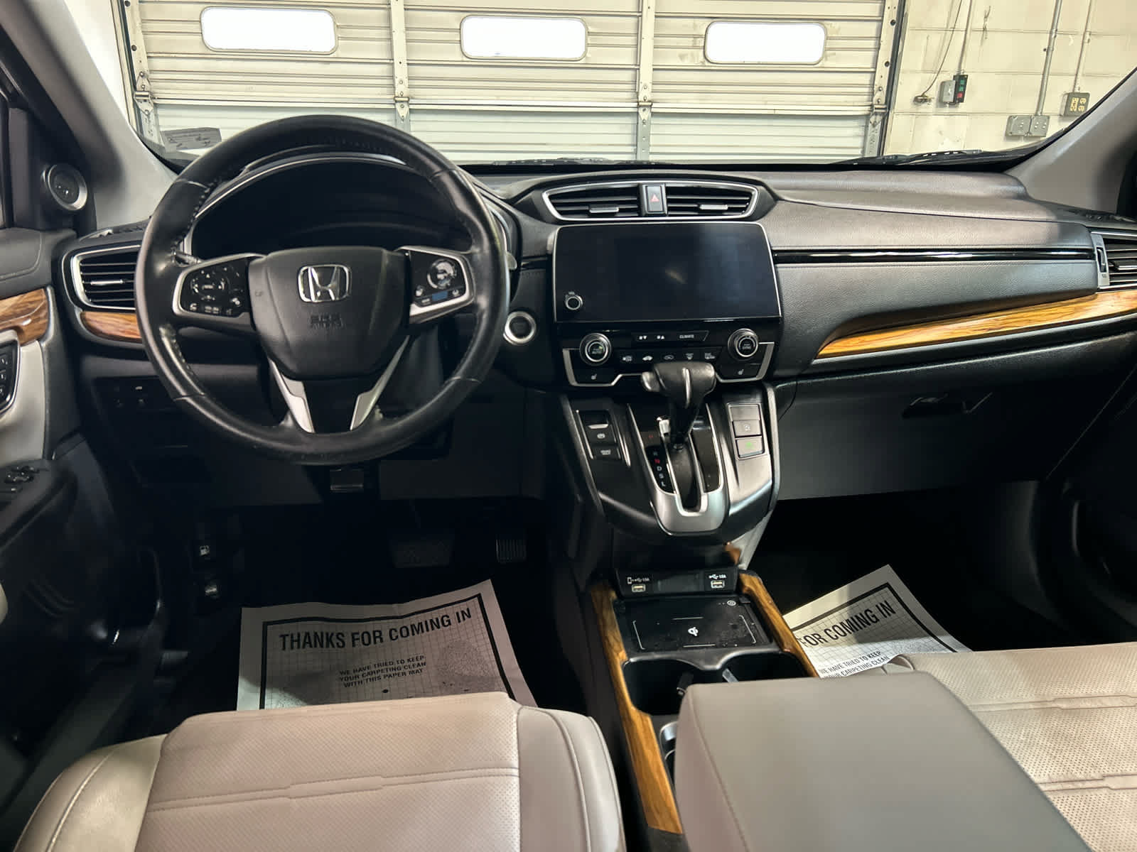 Used 2020 Honda CR-V Touring image 4