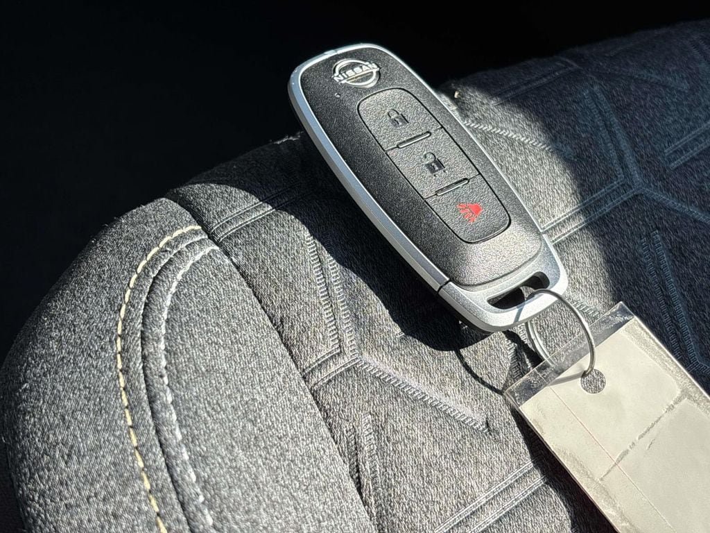 Used 2025 Nissan Kicks SV FWD image 32