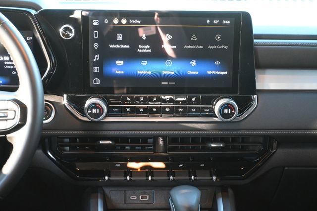 Used 2024 Chevrolet Colorado LT w/ LT Convenience Package II image 17