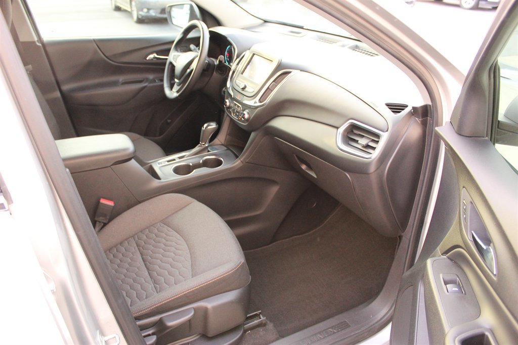 Used 2020 Chevrolet Equinox LT FWD image 12