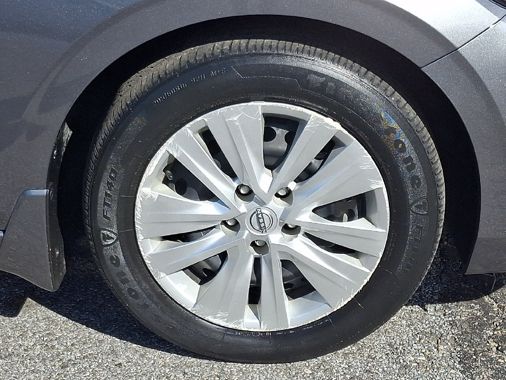 Certified 2024 Nissan Sentra S FWD image 9