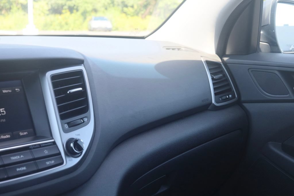 Used 2018 Hyundai Tucson Value AWD/4WD image 15