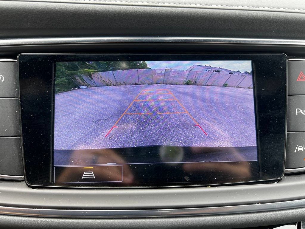 Certified 2023 Buick Enclave Essence FWD image 22