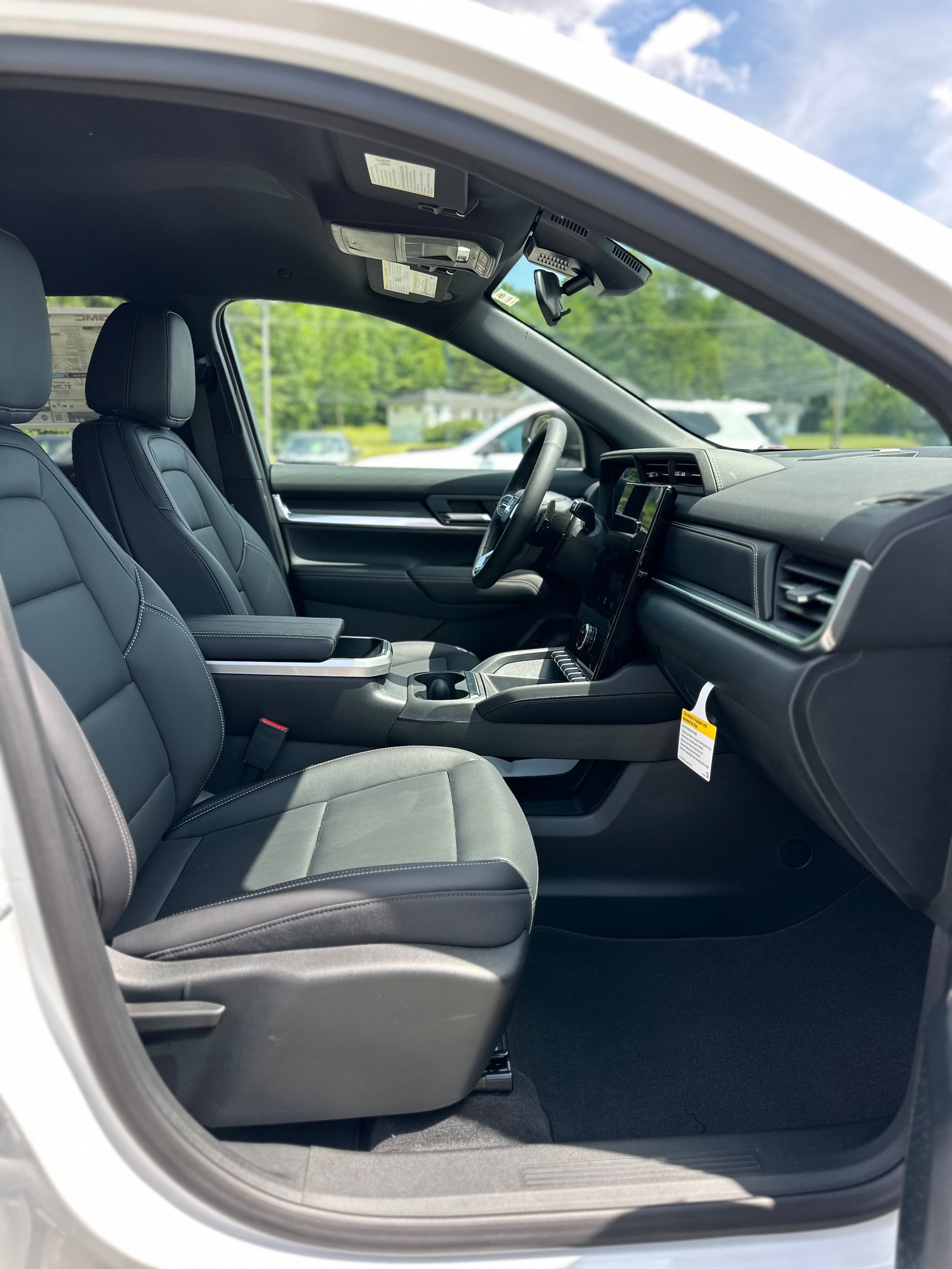 New 2027 GMC Terrain Elevation w/ Elevation Premium Package AWD/4WD image 24