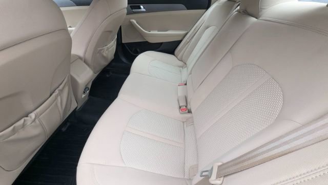Used 2015 Hyundai Sonata SE image 19