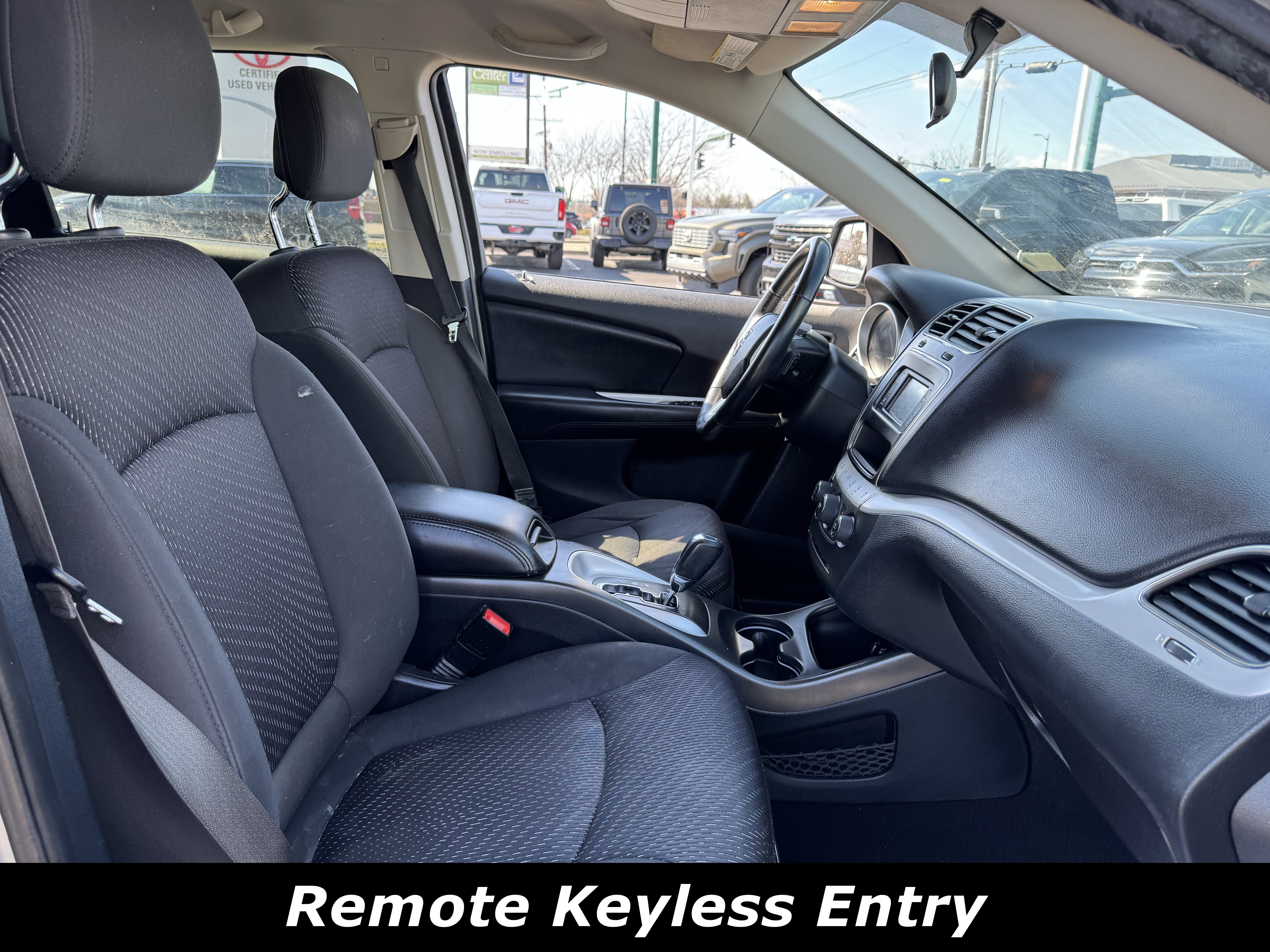 Used 2018 Dodge Journey SE w/ Popular Equipment Group image 4