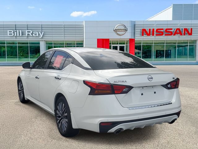 Certified 2023 Nissan Altima 2.5 SV w/ SV Premium Package FWD image 3