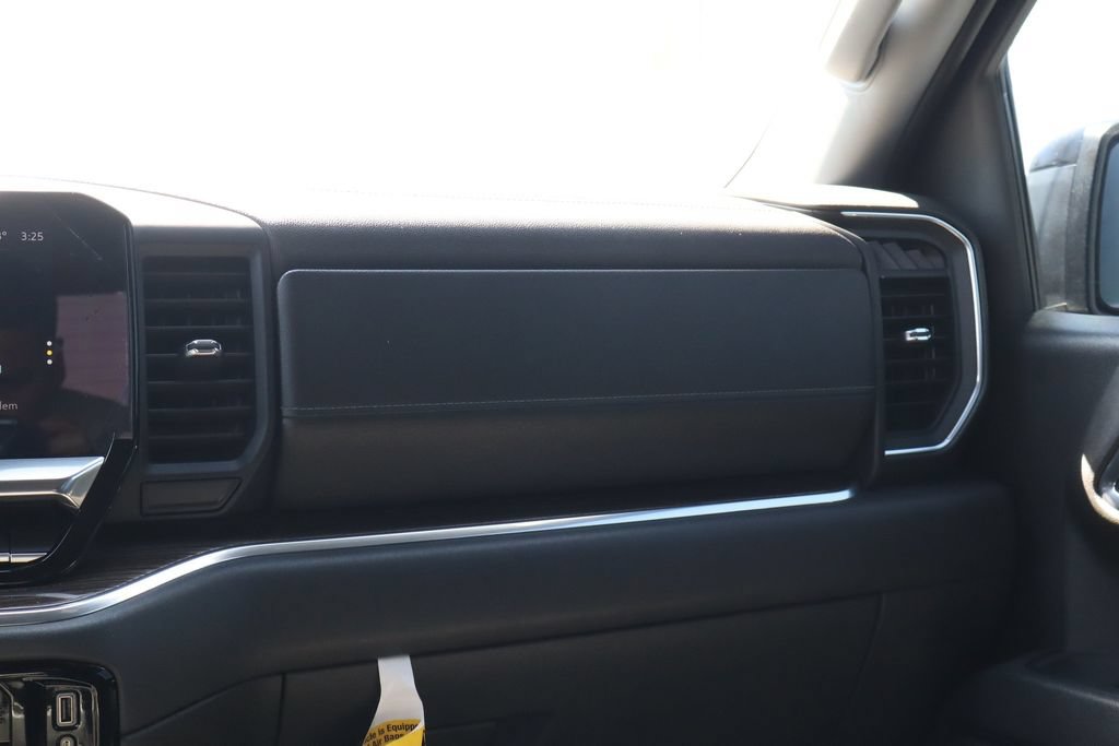 Used 2023 Chevrolet Silverado 1500 LT Trail Boss w/ LPO, Dark Essentials Package AWD/4WD image 26