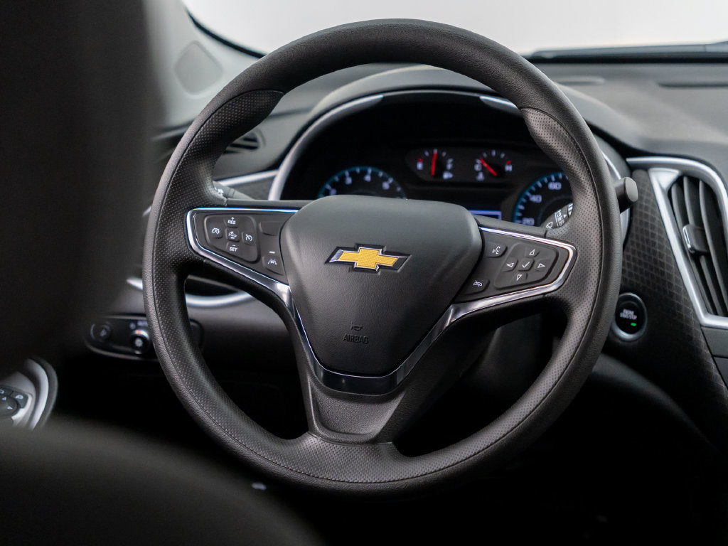 Used 2023 Chevrolet Malibu LS FWD image 13