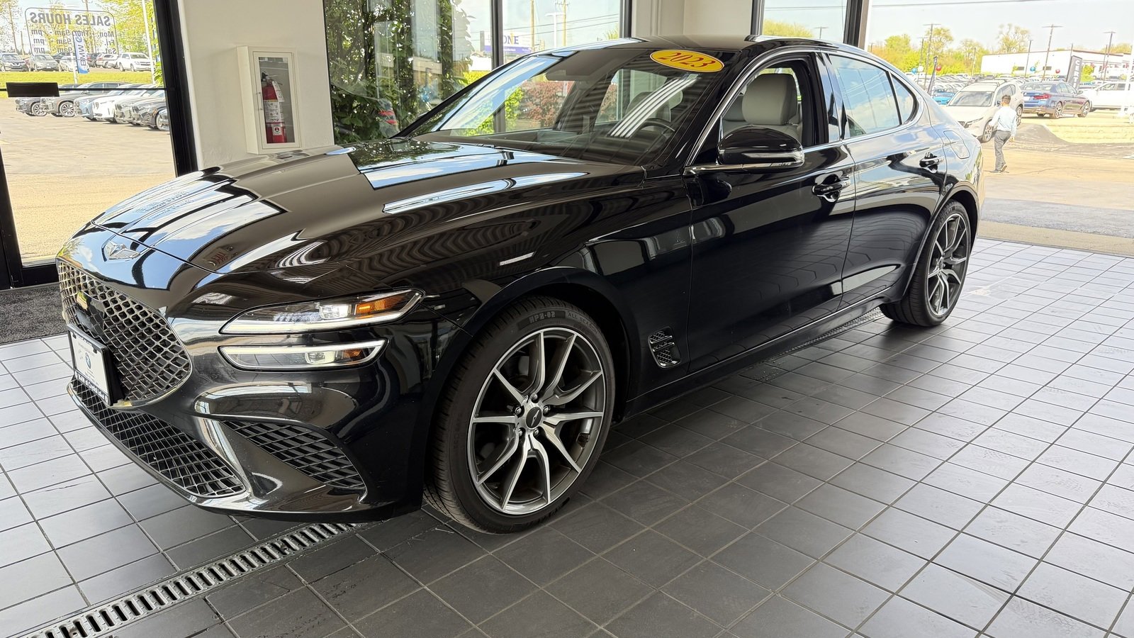 Used 2023 Genesis G70 2.0T AWD/4WD image 1