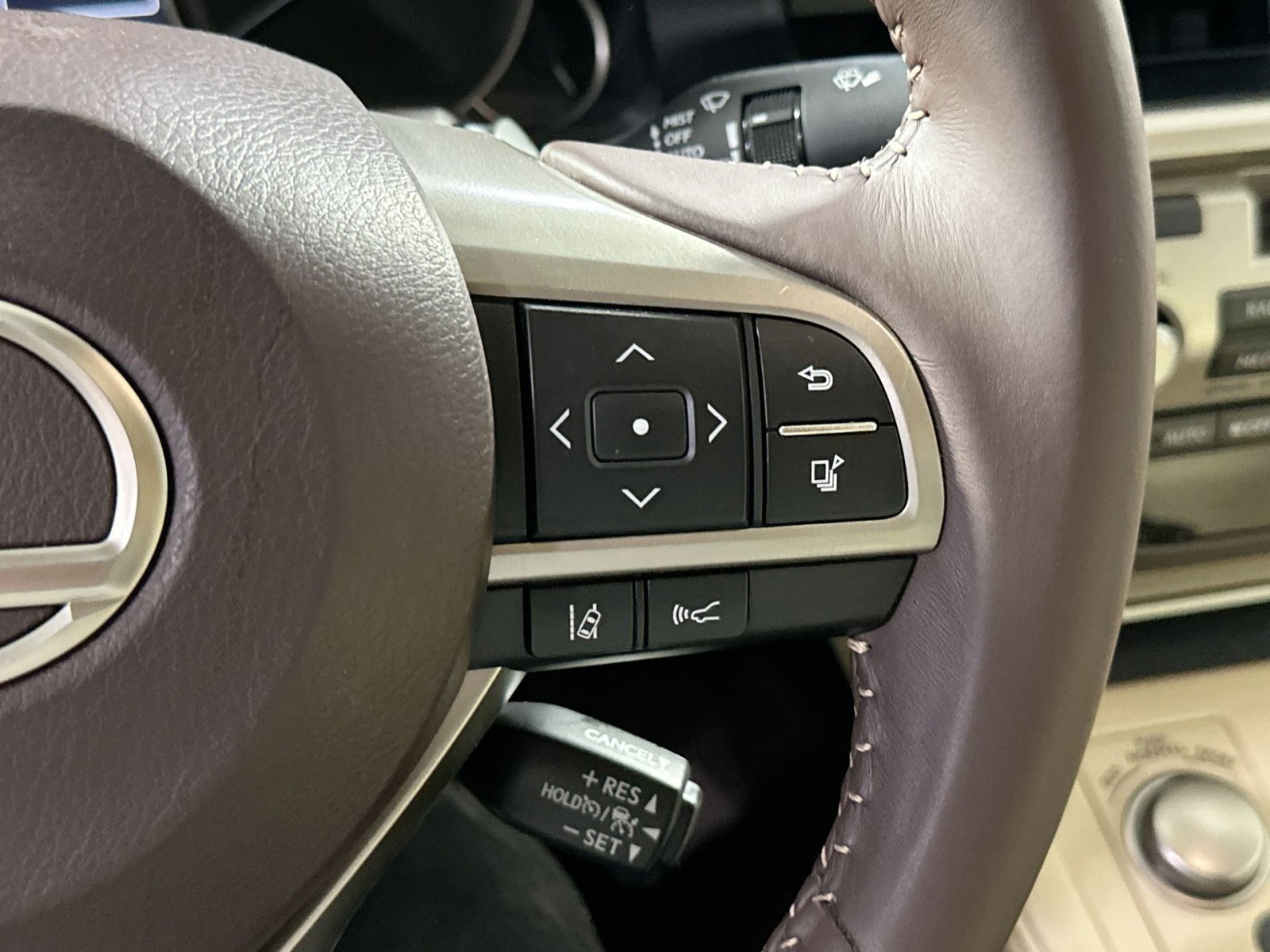 Used 2018 Lexus ES 350 w/ Accessory Package image 19