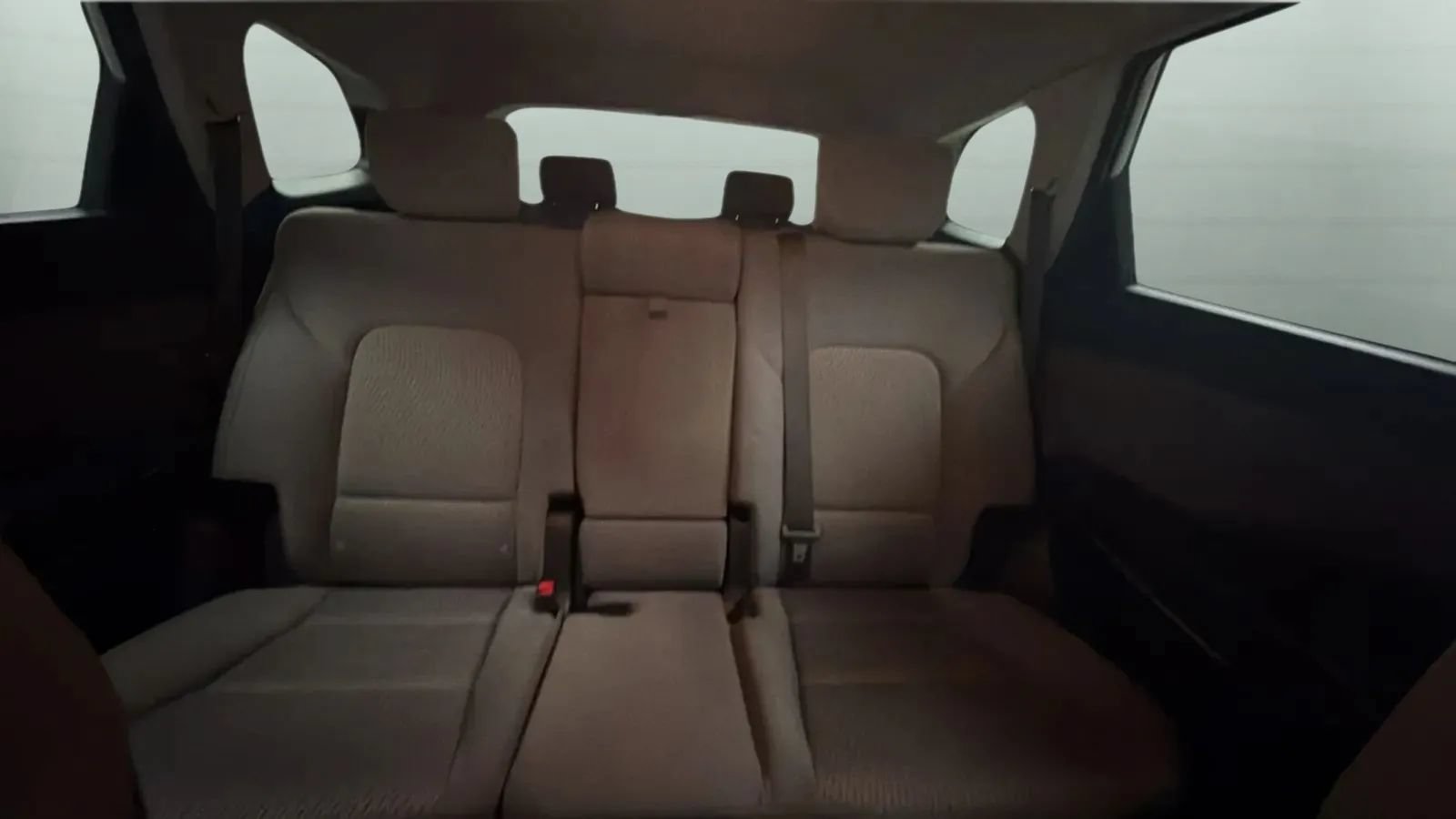 Used 2017 Hyundai Santa Fe SE FWD image 18