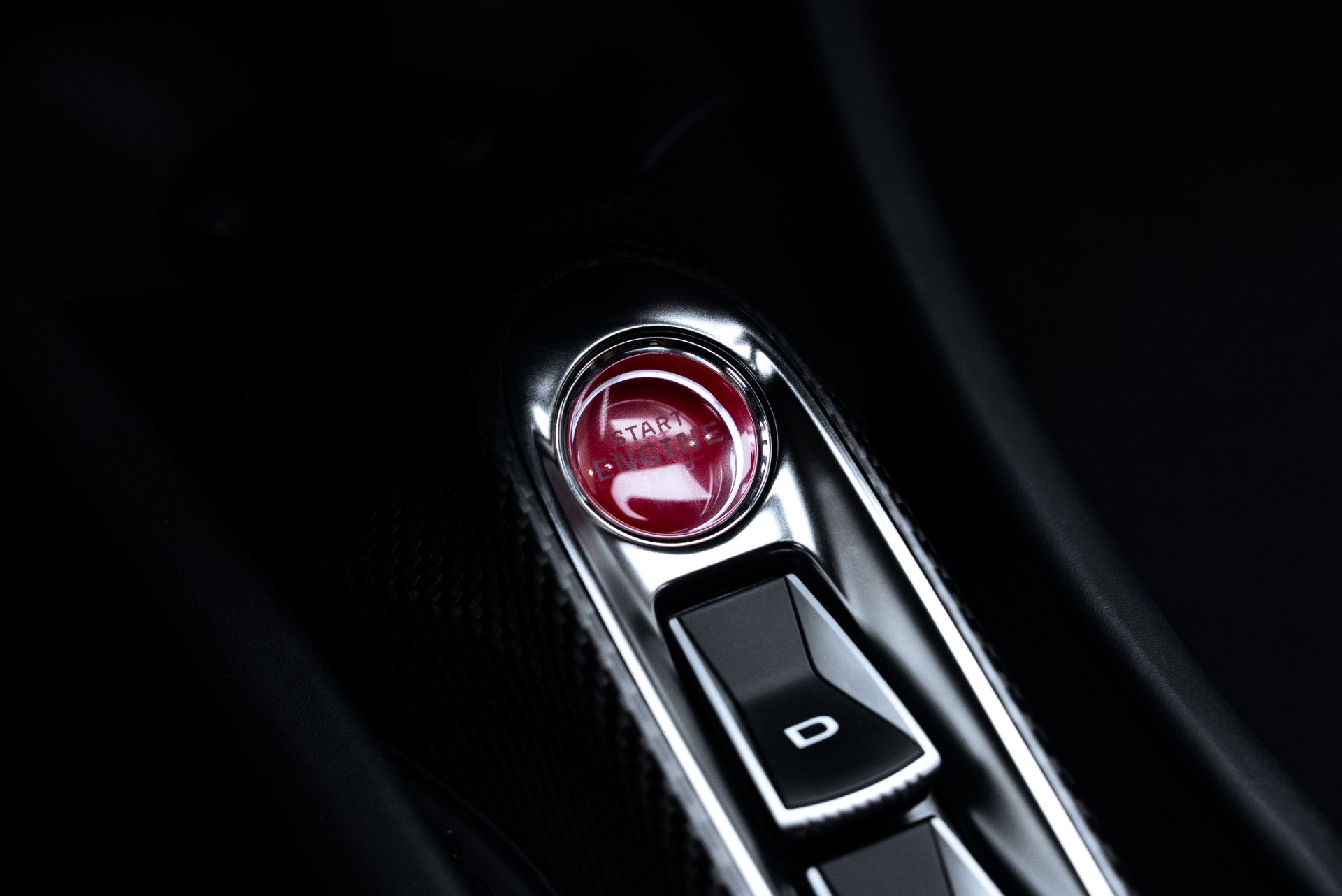 Used 2023 McLaren Artura image 37